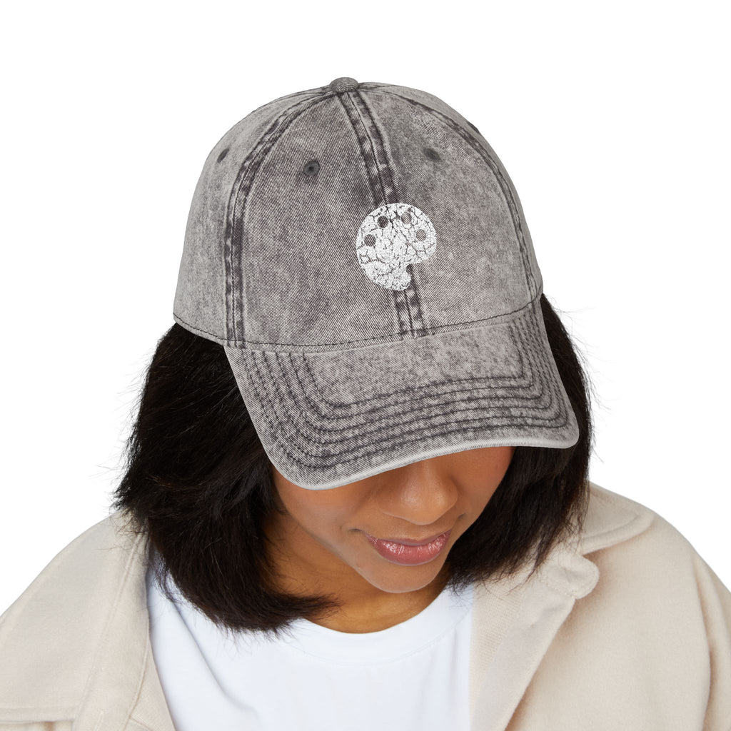 White Art Beef Palette Vintage Cap (Embroidery)